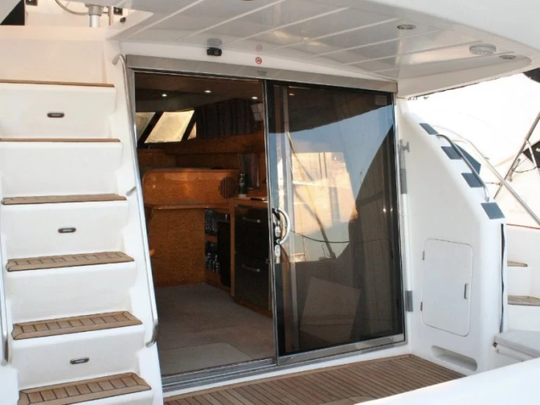 Alquiler de embarcaciones Dyna Dyna 45 enHimarë en Samboat