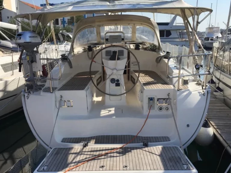Alquiler de Bavaria Cruiser 36 en Baška Voda