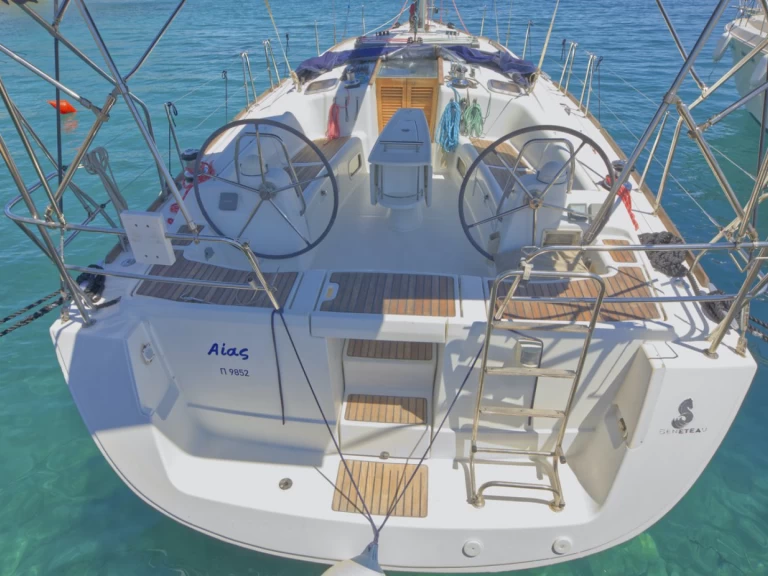 Alquiler Velero en Páchi - Bénéteau Oceanis 43
