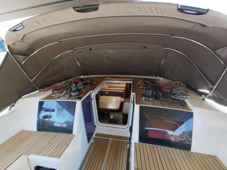 Alquiler de Dufour Dufour 56 Exclusive en Šibenik