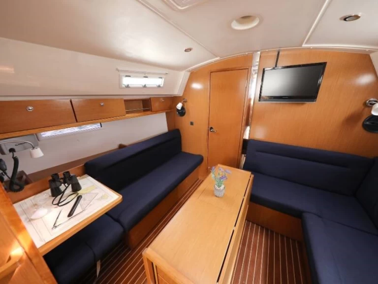 Alquiler de Bavaria Cruiser 36 en Baška Voda