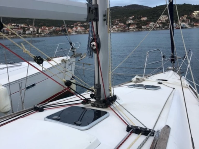 Velero para alquilar Vinišće al mejor precio