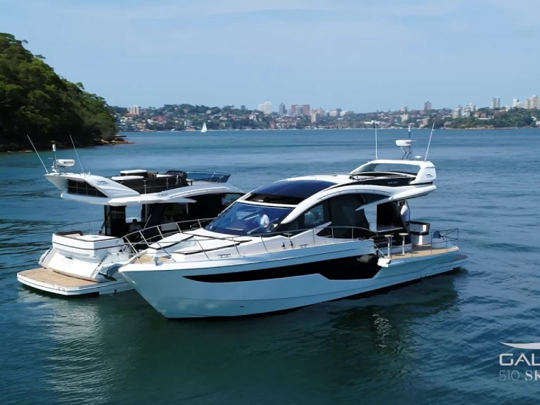 Alquiler de Yate de lujo, con o sin patrón Galeon St. Petersburg