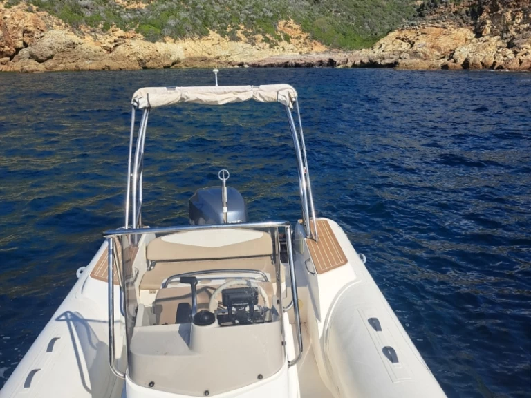 Capelli Tempest 700 de alquiler a Galéria