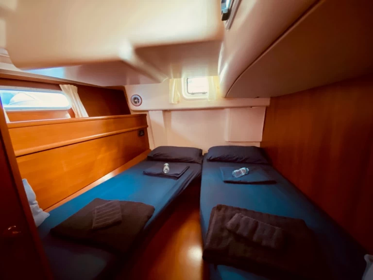 Alquiler de Velero, con o sin patrón Jeanneau Alcúdia