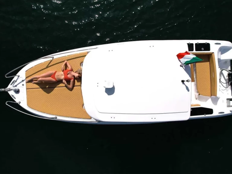 Alquiler de embarcaciones Ranieri EVO25 enIl-Kalkara en Samboat