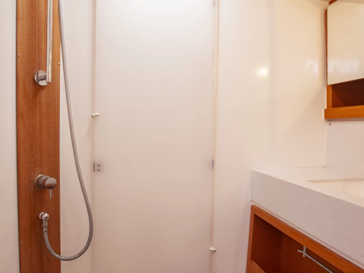 Alquiler de Velero, con o sin patrón Dufour Orhaniye