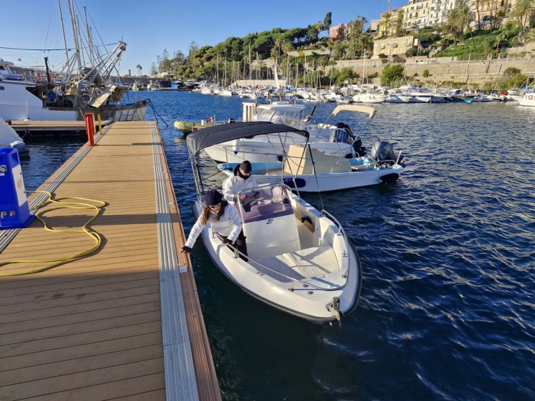 Molinari Ontario de alquiler a Sanremo