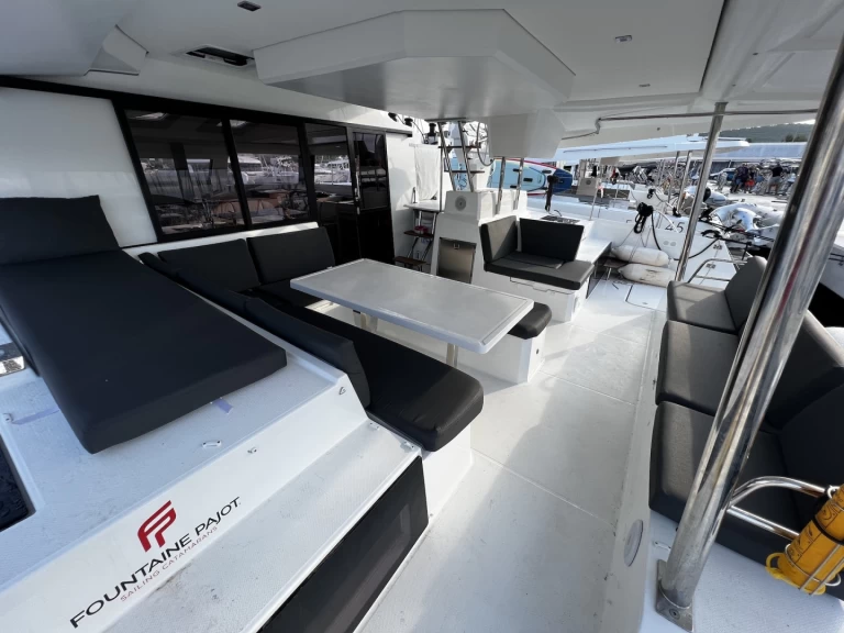 Alquiler de Catamarán, con o sin patrón Fountaine Pajot Sukošan
