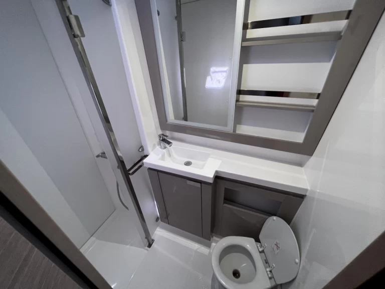 Alquiler Catamarán Fountaine Pajot con o sin  título de navegación