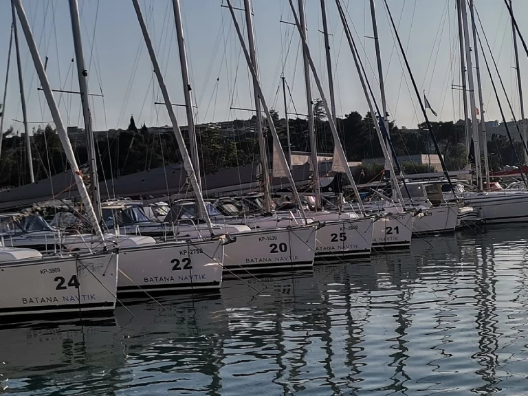 Alquiler de Velero, con o sin patrón Salona Izola