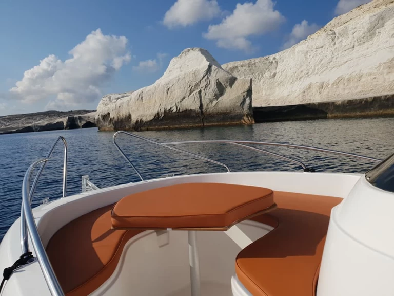 Alquiler Lancha Poseidon con o sin  título de navegación