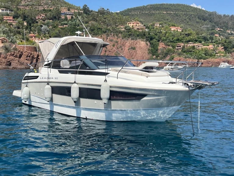 Lancha para alquilar Cannes al mejor precio