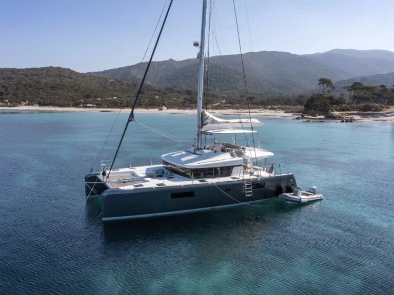 Alquiler Catamarán Lagoon con o sin  título de navegación