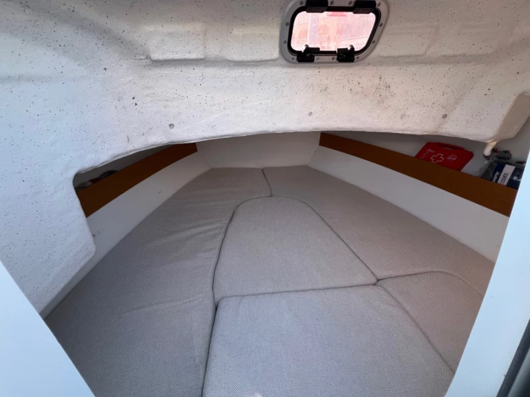 Jeanneau Cap Camarat 5.5 WA Serie 2 de alquiler a Hyères