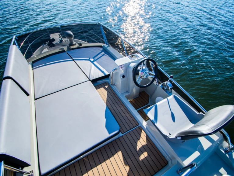 Lancha para alquilar Wilkasy al mejor precio