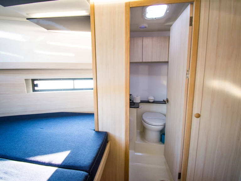 Alquiler Lancha en Wilkasy - Cobra Futura 40 Grand Horizon