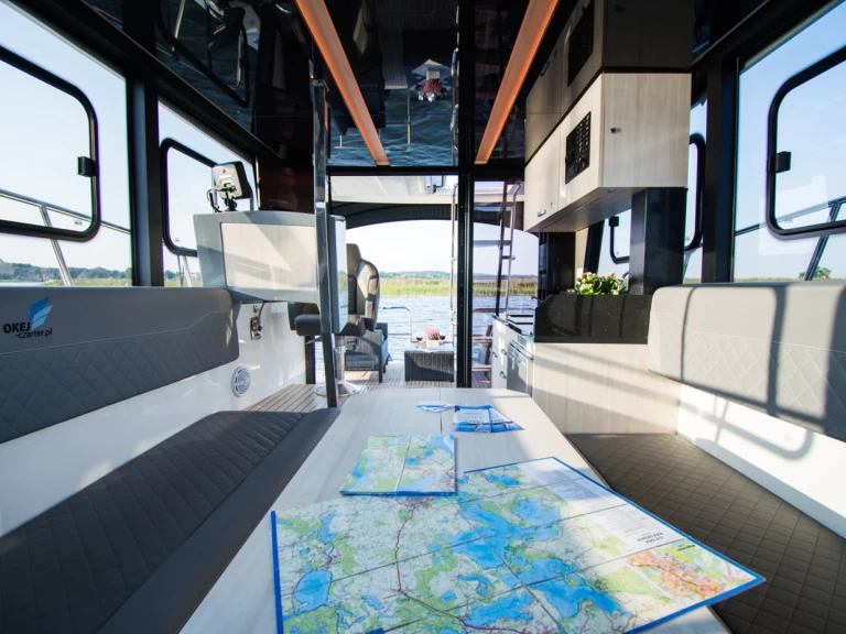 Alquiler de embarcaciones Cobra Futura 40 Grand Horizon enWilkasy en Samboat