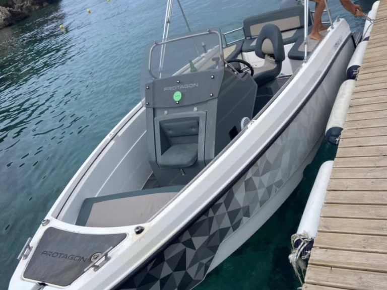 Alquiler de Lancha, con o sin patrón Protagon Corfú