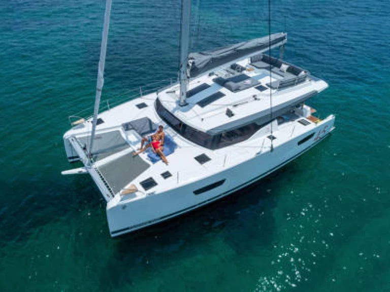 Alquiler Catamarán Fountaine Pajot con o sin  título de navegación