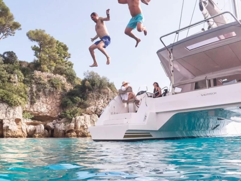 Catamarán para alquilar Ornós al mejor precio