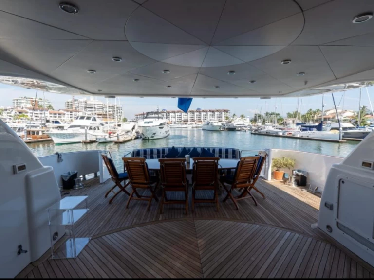 Alquiler Yate de lujo Palmer Johnson con o sin  título de navegación