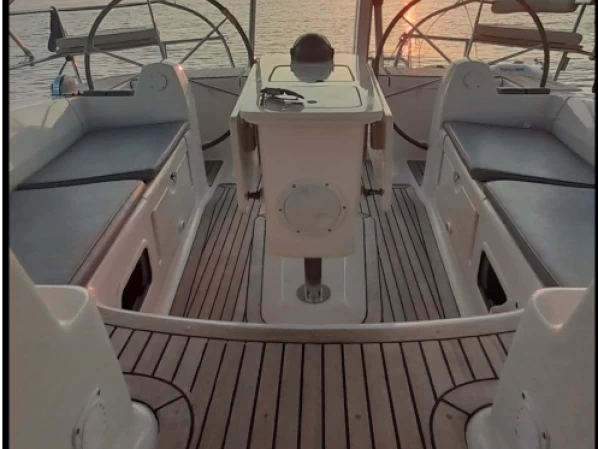 Alquiler de embarcaciones Elan Elan 434 enMarsala en Samboat