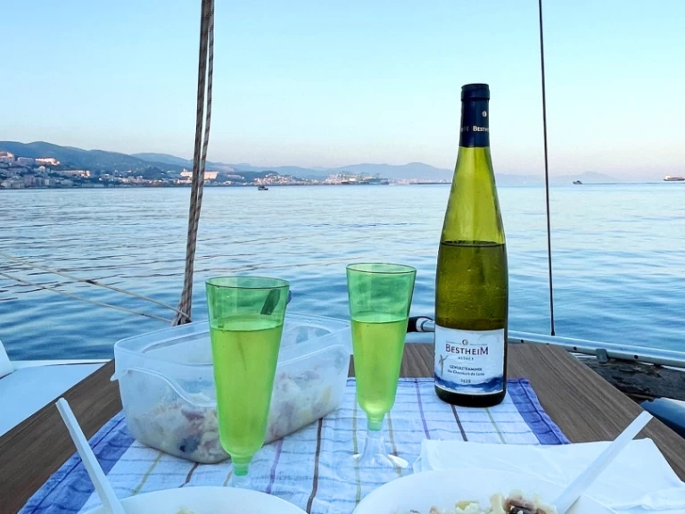 Alquiler de embarcaciones Jeanneau Sun Odyssey 26 enGenova en Samboat