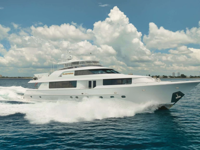 Alquiler Yate de lujo Westport con o sin  título de navegación