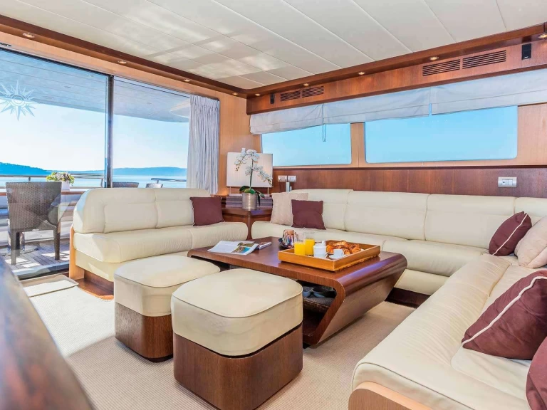 Maiora HOPE I de alquiler a Kaštel Gomilica