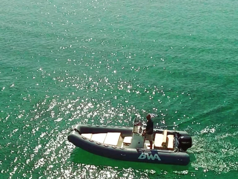 Alquiler de embarcaciones Bwa Bwa 550 enPorto Rotondo en Samboat