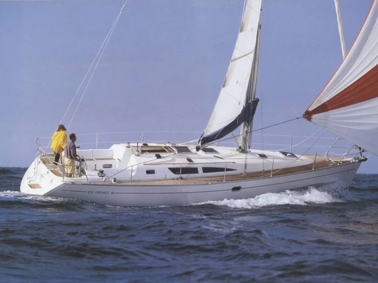Alquiler de embarcaciones Jeanneau Sun Odyssey 40 enPort-Haliguen en Samboat