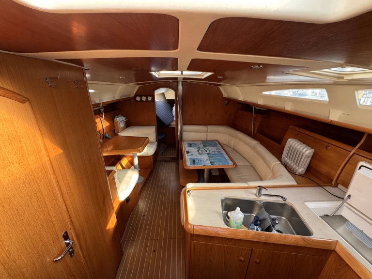 Alquiler Velero Jeanneau con o sin  título de navegación