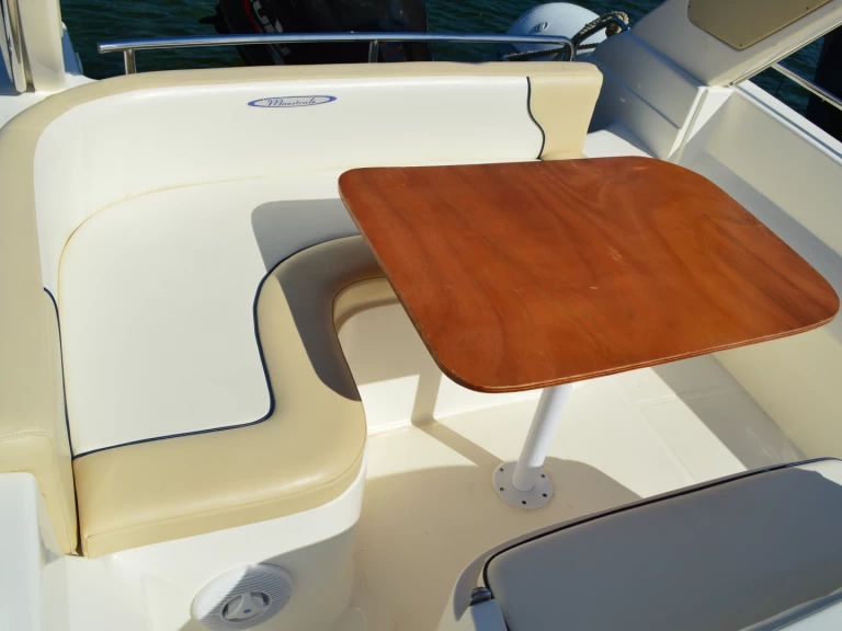 Alquiler de Neumática, con o sin patrón Maestrale Cugnana Verde