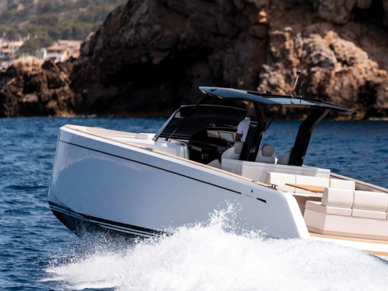 Alquiler Lancha en Atenas - Pardo Yachts Pardo 38