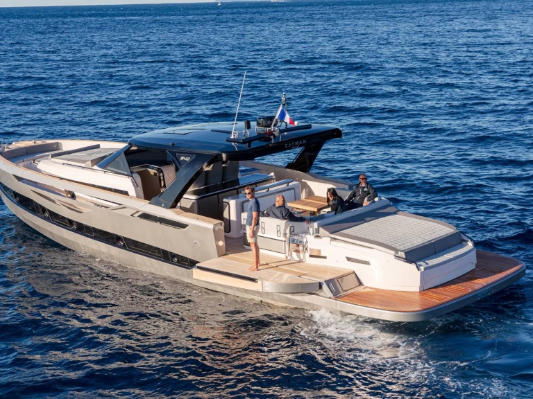 Alquiler de embarcaciones Cayman 540 WA enSaint-Tropez en Samboat