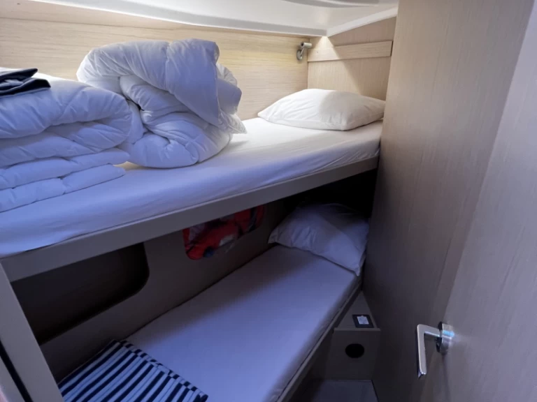 Alquiler de Bénéteau Oceanis 40.1 en Sukošan