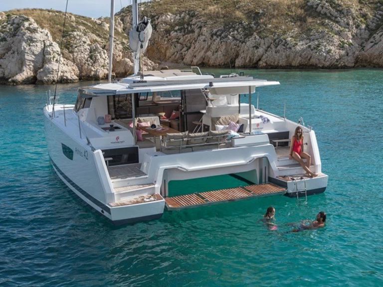 Alquiler de embarcaciones Fountaine Pajot Astrea 42 enPalermo en Samboat
