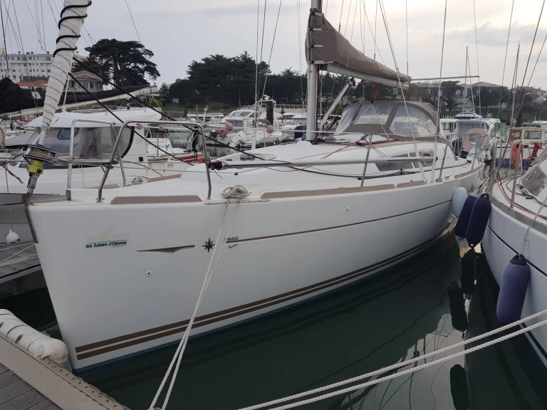 Alquiler Velero Jeanneau con o sin  título de navegación