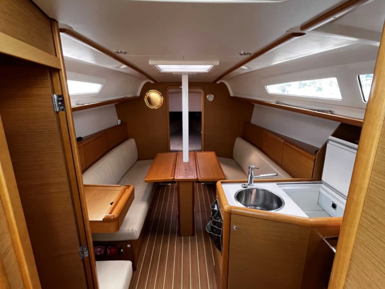 Velero para alquilar Saint-Gilles-Croix-de-Vie al mejor precio