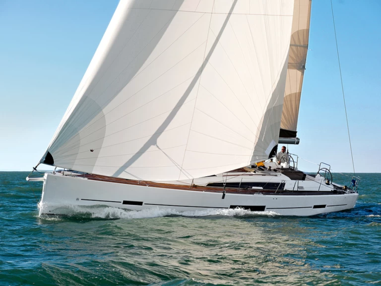 Alquiler de Dufour Dufour 500 Grand Large en L'Arcipelago della Maddalena