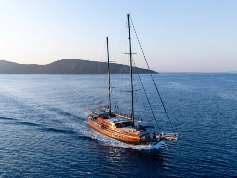 Alquiler de embarcaciones  Capricorn 1 enÁlimos en Samboat