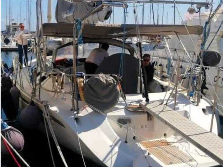 Alquiler de Bénéteau First 45 F5 en Vibo Marina