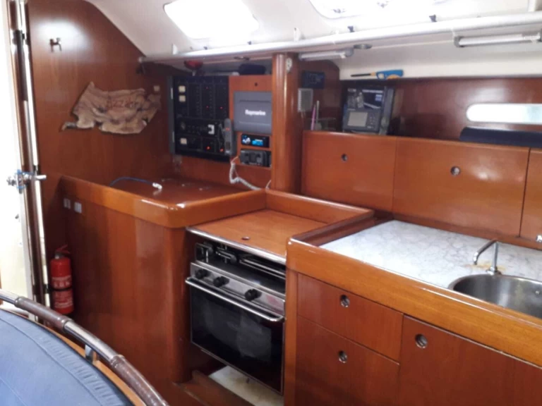 Alquiler de embarcaciones Bénéteau First 45 F5 enVibo Marina en Samboat