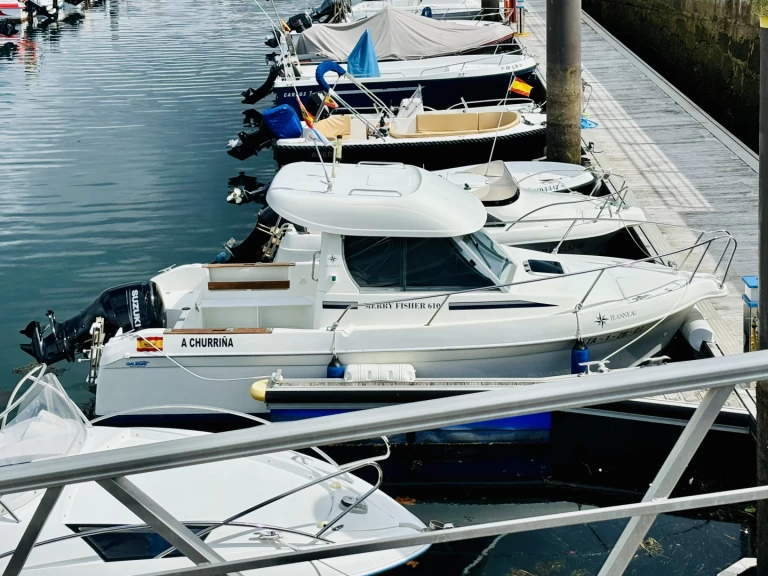 Jeanneau Merry Fisher 610 Cruiser de alquiler a Sada