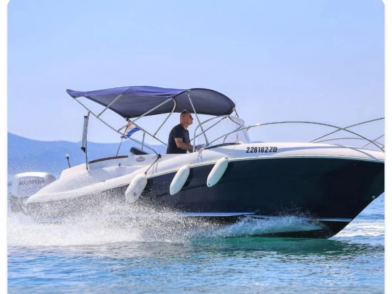 Alquiler de barcos Poljica barato de Comander 635