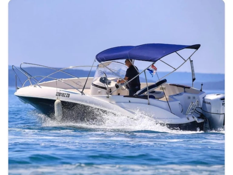 Alquiler Lancha en Poljica - Quicksilver Comander 635