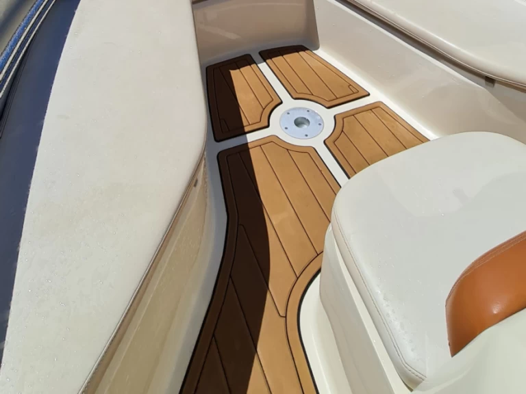 Alquiler de Invictus  Invictus 200 FX en Alicante