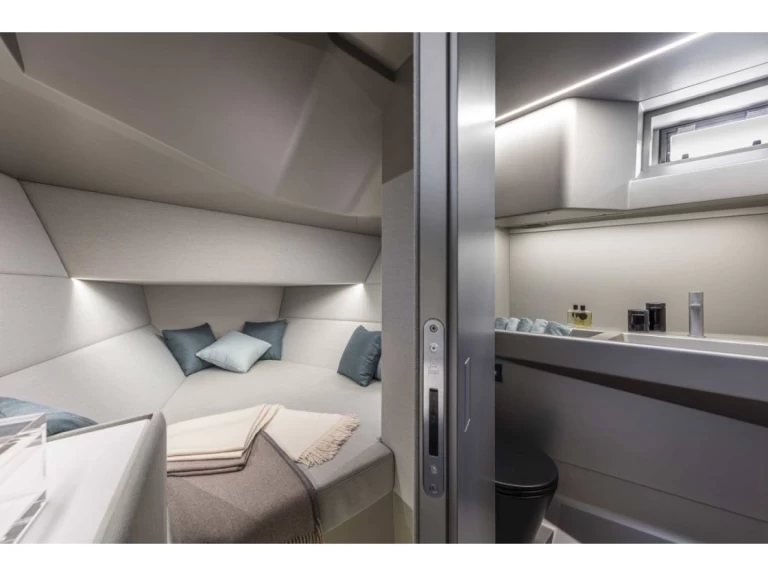 Alquiler de Lancha, con o sin patrón Wally Órmos Bay