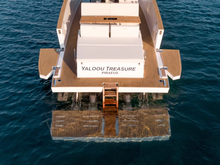 Vanguard Tesoro T40 de alquiler a Órmos Bay